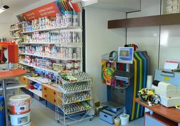 Farbenfachgeschäft